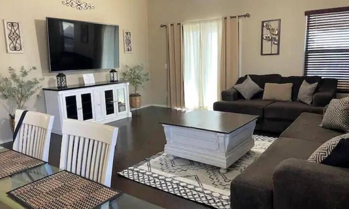 Maricopa House | Arizona Escape
