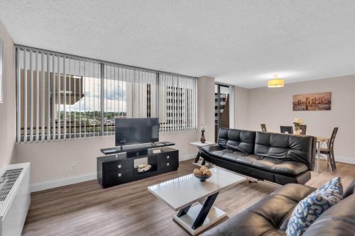 Crystal City Apartment | Arlington 2BR 2Ba Apartment in Crystal City apts