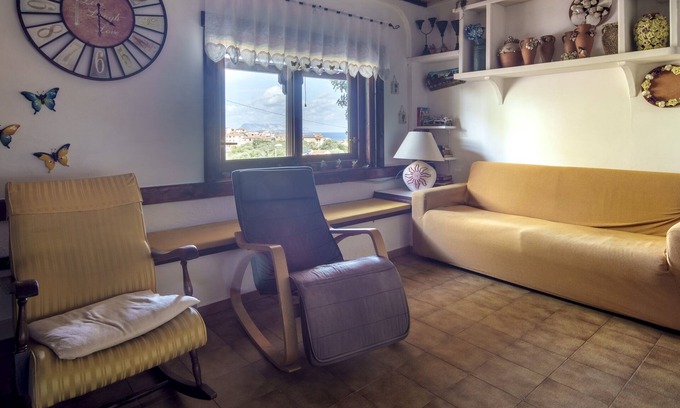 Tanaunella Apartment | Armonia - Three Bedroom Apartment, Sleeps 8