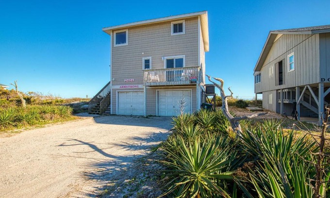 Surf City House | Armstrong