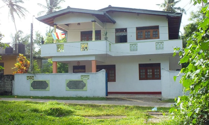Akurala Bed & Breakfast | Arogya Resort