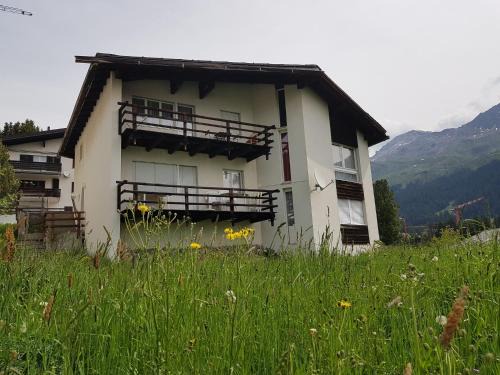 Valbella Apartment | Arp (470 Bä) OG
