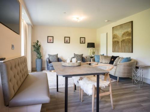 Isle of Arran House | Arran Shores Luxury Shorefront Garden Terrace Apartment 7