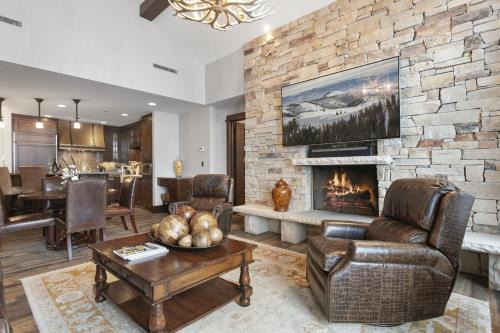 Empire Pass Apartment | Arrowleaf Lodge- Two Bedroom #401 condo