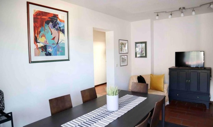 Poertschach am Woerthersee Apartment | Art Apartment l Zentral & SeeNah