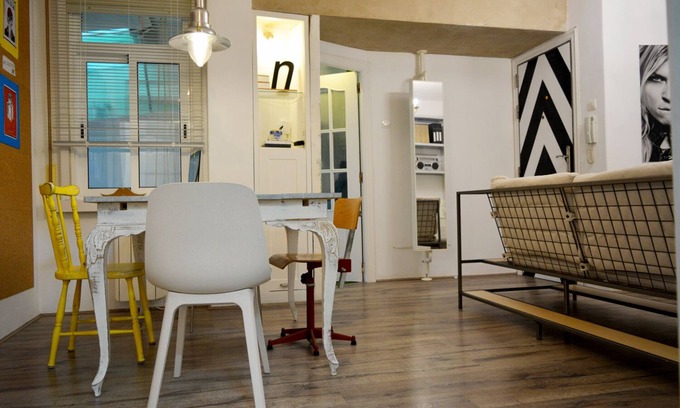 La Coruna House | ART EXPERIENCE! WIFI, NETFLIX, DOWNTOWN