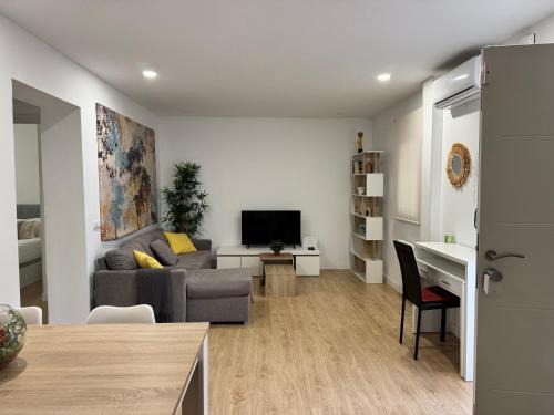 Almenara Apartment | Artbel Rentals en Plaza Castilla -Vizcaínos
