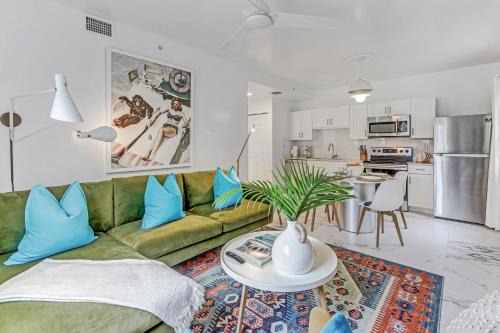 Wynwood Art District House | ArTease5 - stylish, near Wynwood Walls & restaurants