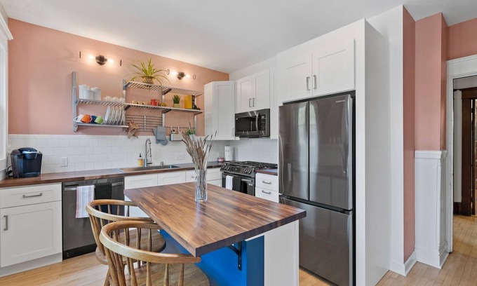 Fifth Ward House | Artfully Renovated space in Walker's Point. Milwaukee's Best Neighborhood.