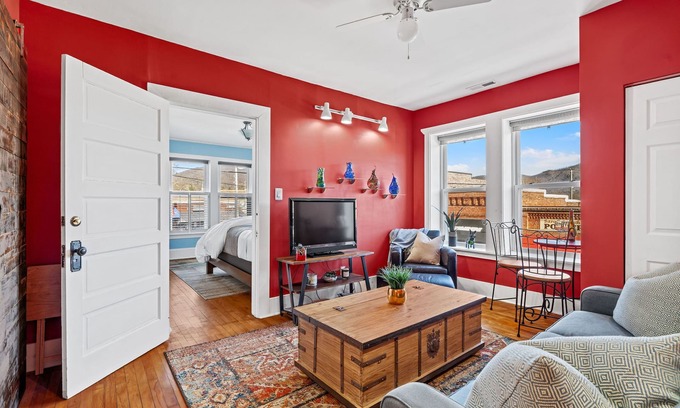 Black Mountain Apartment | Artist Sky Loft in Downtown Black Mountain, Western North Carolina