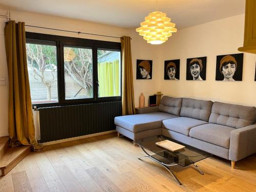 Carcassonne House | Artistic house