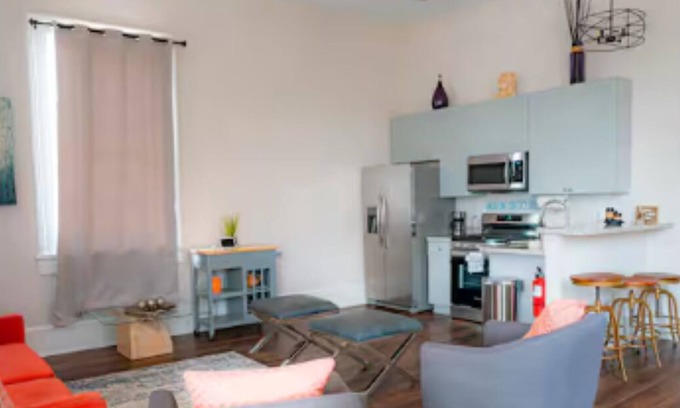 Milan House | "Artistic Oasis on Carondelet Street, New Orleans"
