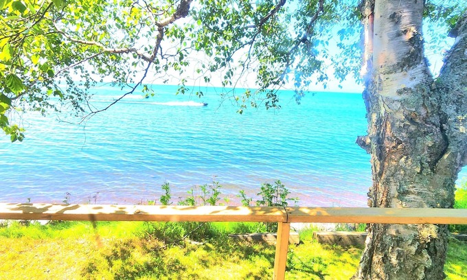 Houghton County Cabin | Artistry view of Lake Superior in authentic cottage will have you refreshed