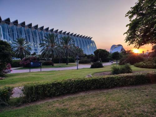 La Creu del Grau House | Arts & Sciences Rooms - Valencia Authentic Urban Parklife - VLC Urban Rental