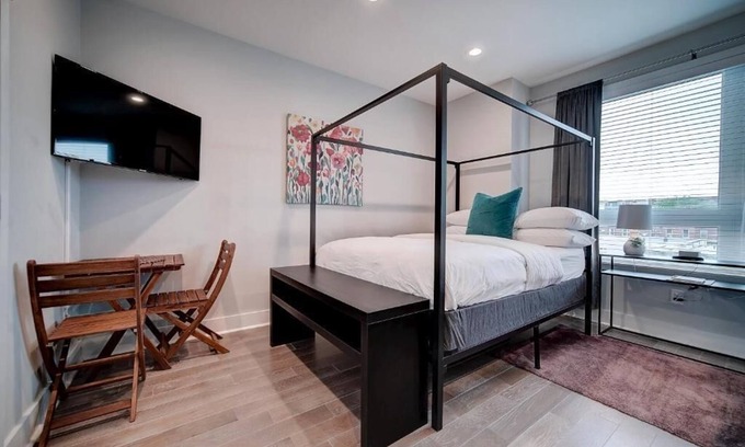 Kensington House | Artsy Hidden Gem II