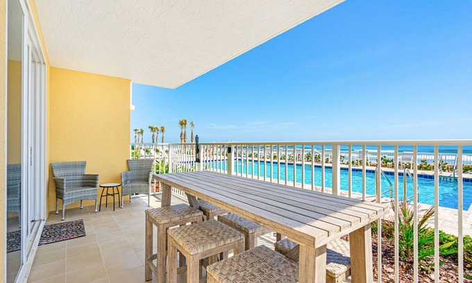 Ocean View Halifax Estates Condo | Aruba Condo - First Floor Direct Oceanfront #106