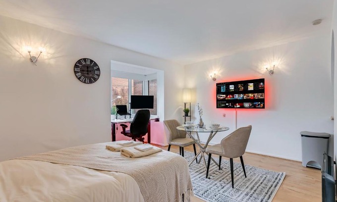Burnt Oak Apartment | Aryas Apartments London