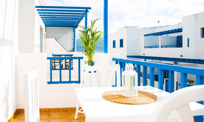 Caleta de Famara Apartment | Asana Surf House