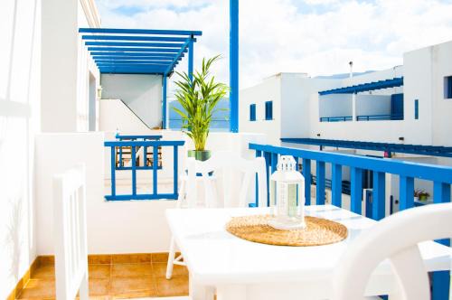 Caleta de Famara Apartment | Asana Surf House Famara