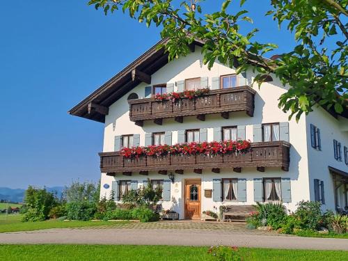 Bad Endorf Apartment | Asbichlerhof