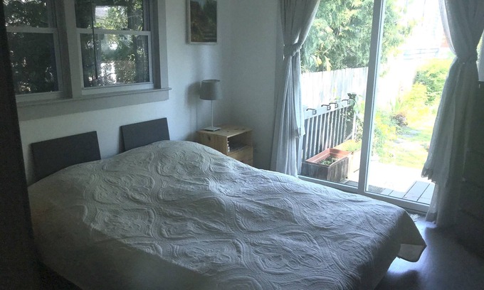 Asbury Park House | Asbury Park Cozy Contemporary Cottage
