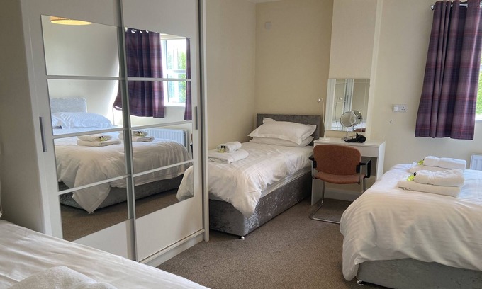Dungannon Bed & Breakfast | Ashbrook House B&B