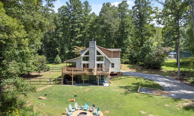 Fairview House | Asheville Area Retreat with Hot Tub, Games, and 3 Acres, with room for 10 guests