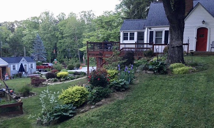 Burton Street House | Asheville Romantic Restful Retreat