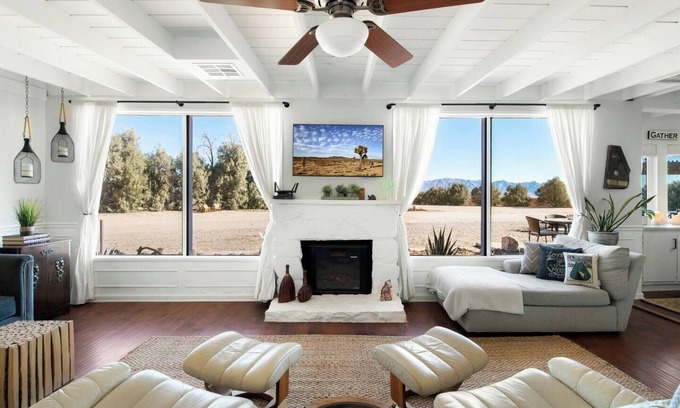 Wonder Valley House | Astrotourism - 5 Acre Fenced - Pool & Jacuzzi