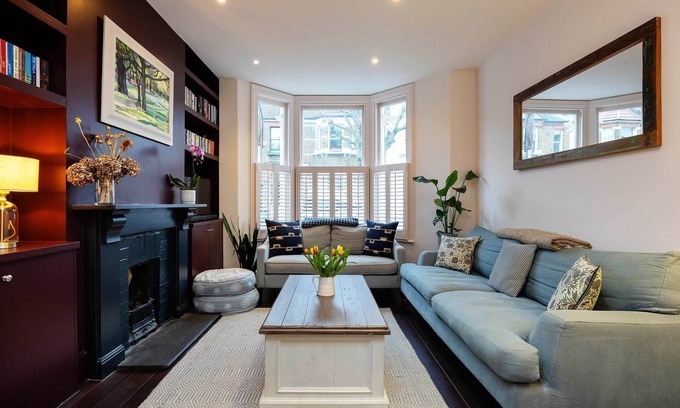 Brent House | At home in Kensal Green, by Veeve