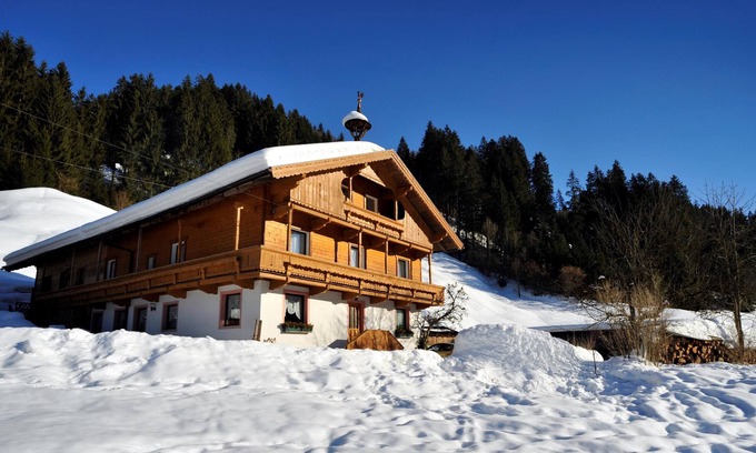 Kelchsau House | Idyllic farm directly on the river Ache