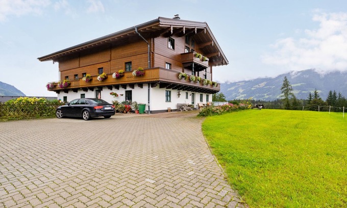 Saalfelden am Steinernen Meer Apartment | Sommerstein by Interhome