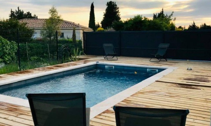 Lagnes House | At the foot of the Luberon, new air-conditioned house with garden and swimming pool