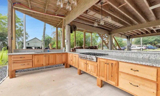 Butte La Rose House | Atchafalaya Ahnvee, a slice of heaven on the river