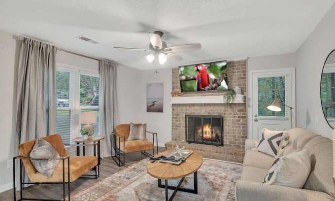 Norcross House | ATH - Norcross - 3BR - Pet Friendly - Ranch (wexA)