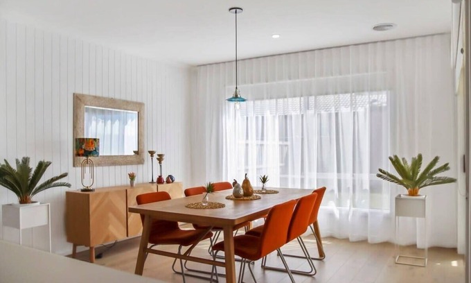Armstrong Creek House | Atherton Retreat I Mid Century flare