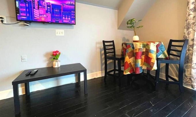 Mechanicsville Apartment | Atl Tip Top Cutie City View and Free WiFi