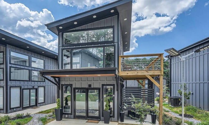 Church Street House | Atlanta Tiny Home Retreat