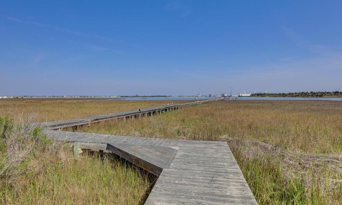 Morehead City House | Atlantic Beach Home By Fort Macon State Park