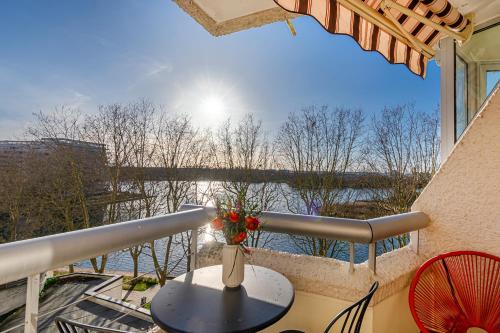 Front de Lac Apartment | Atlantis Suite - Duke Housing