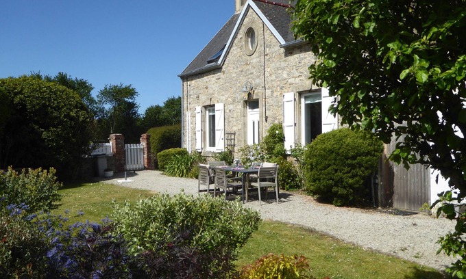 Portbail House | Atmospheric stone house near the sea