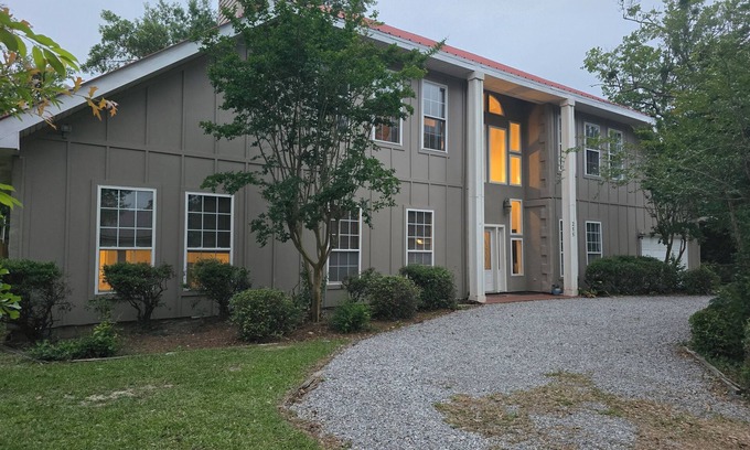 Waveland House | Attitude Adjustment