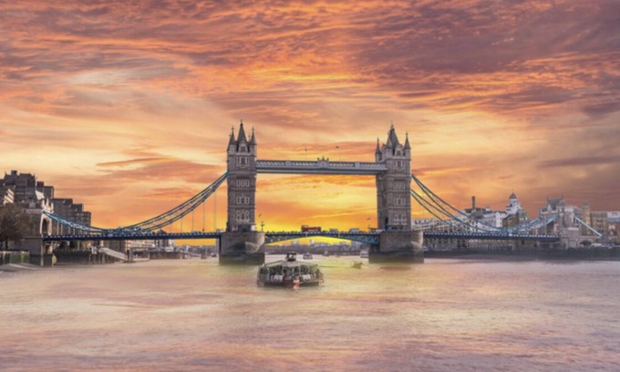 Riverside Apartment | Attractive Tower Bridge Apartment! 2 Mins From the River Side!