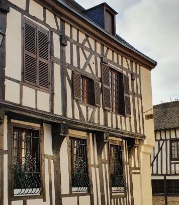 Ay Bed & Breakfast | AU CHAMBELLAN