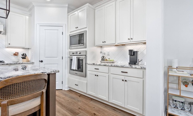 Auburn House | AU Club Luxury! "The Clubhouse" - Pickleball, Gameroom, Pool Table
