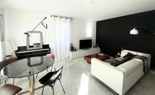 Saint-Denis Apartment | Au pied du stade de france