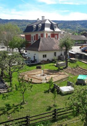 Courtetelle Bed & Breakfast | Au soin de la Vie