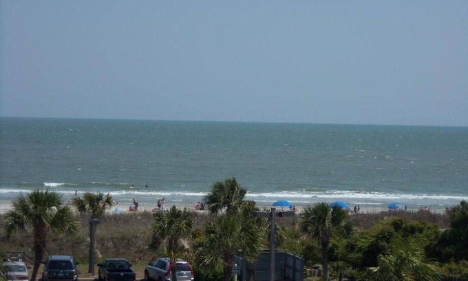 Folly Field Villa | AUG 24-28 REDUCED:OCEANVIEW 50yd to beach, 3RD FL/Southbalcony LG Shower 2POOLS