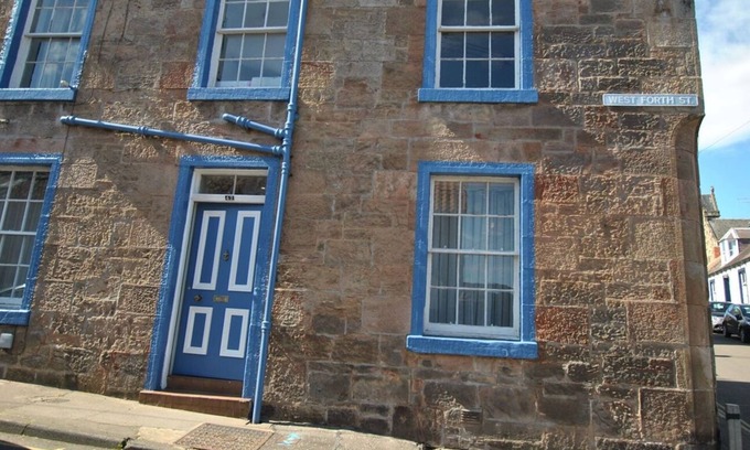 Anstruther House | Auld Fisher's Catch- homely apartment near the sea