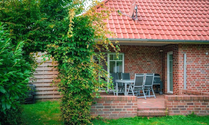 Wiesmoor Apartment | Aurora#1 with large garden, fireplace, sauna. 5 minutes to the open-air stage!